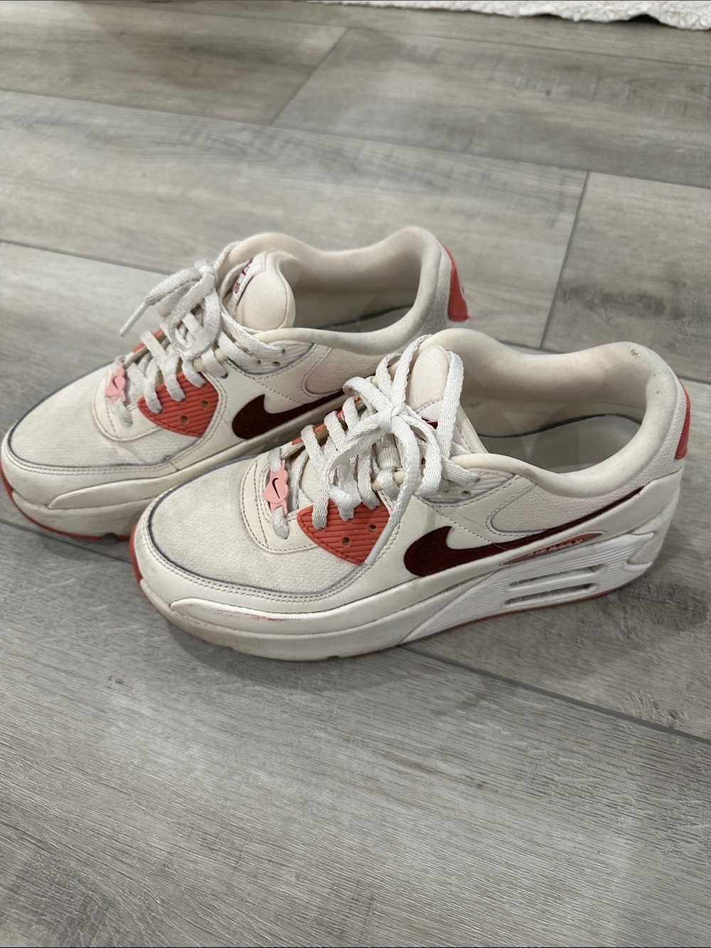 Nike Women’s White, Red & Pink Low-Top Sneakers